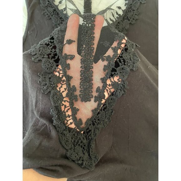 Nabee Black Lace-Trimmed Sleeveless Top With Sheer Back & V-Neck Medium - Picture 5 of 6